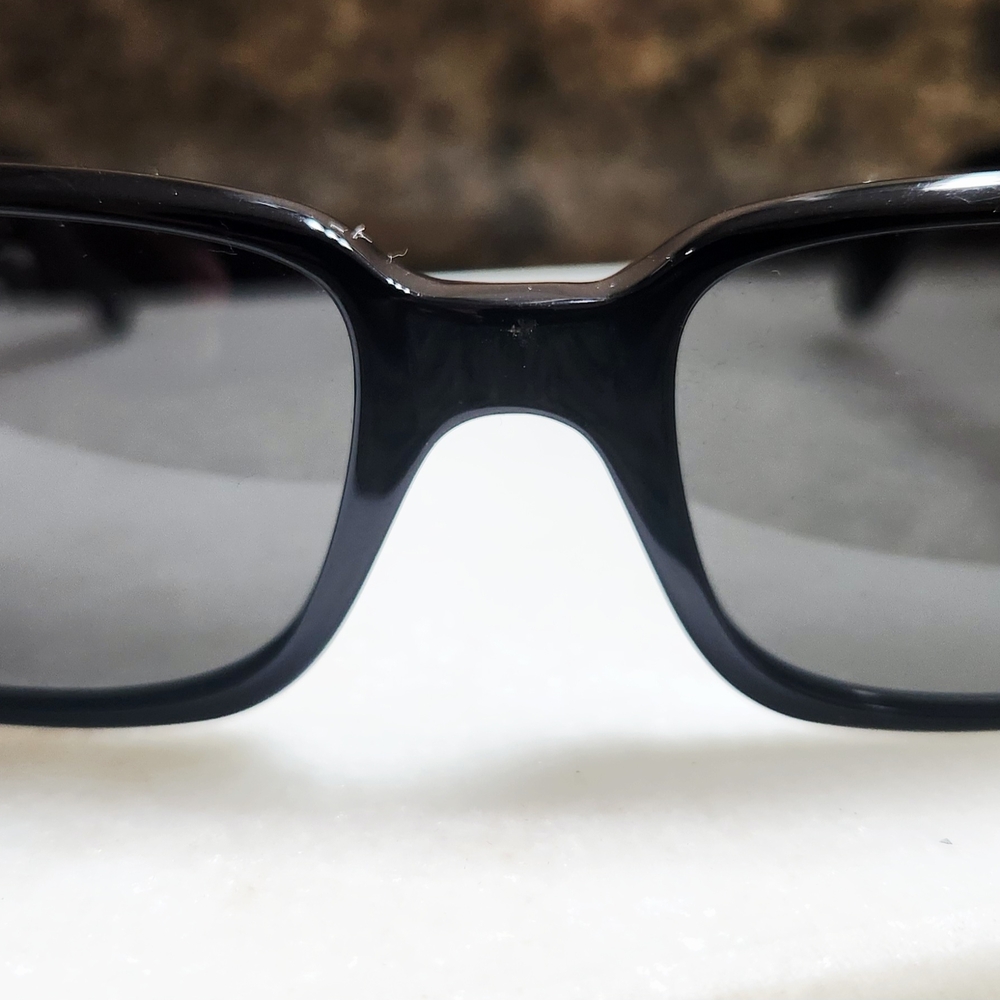 Versace Glossy Black Eyewear - Picture 14 of 16